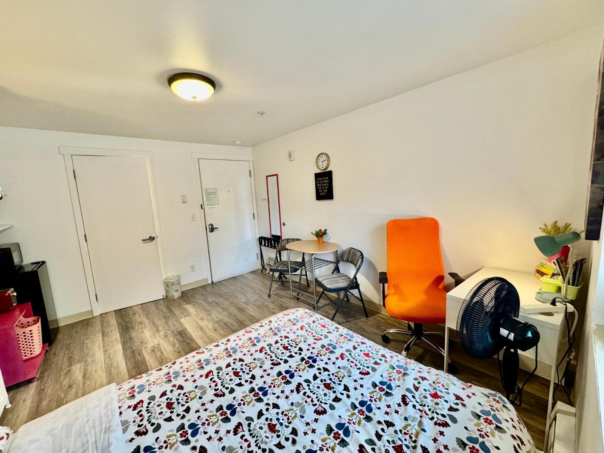 סיאטל Micro Studio Apartment In University District- 10 Mins Walk To University Of Wa מראה חיצוני תמונה